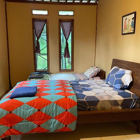 Sanggar Pantcha Indra Guest House Kemuning Екстериор снимка