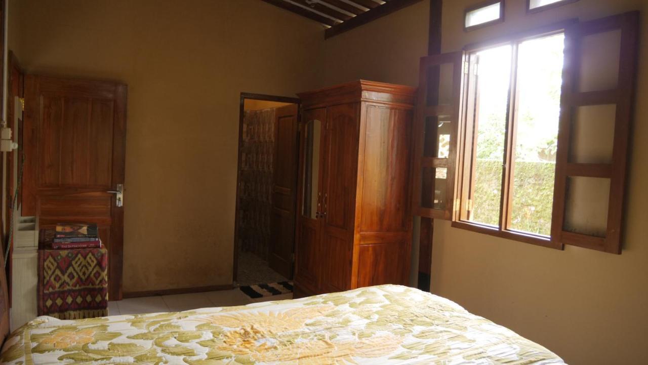 Sanggar Pantcha Indra Guest House Kemuning Екстериор снимка