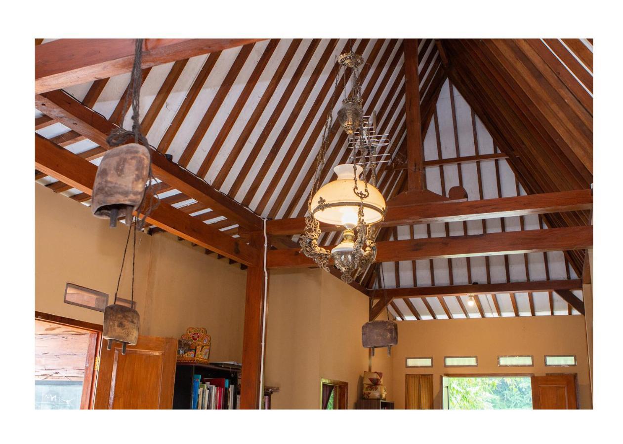 Sanggar Pantcha Indra Guest House Kemuning Екстериор снимка