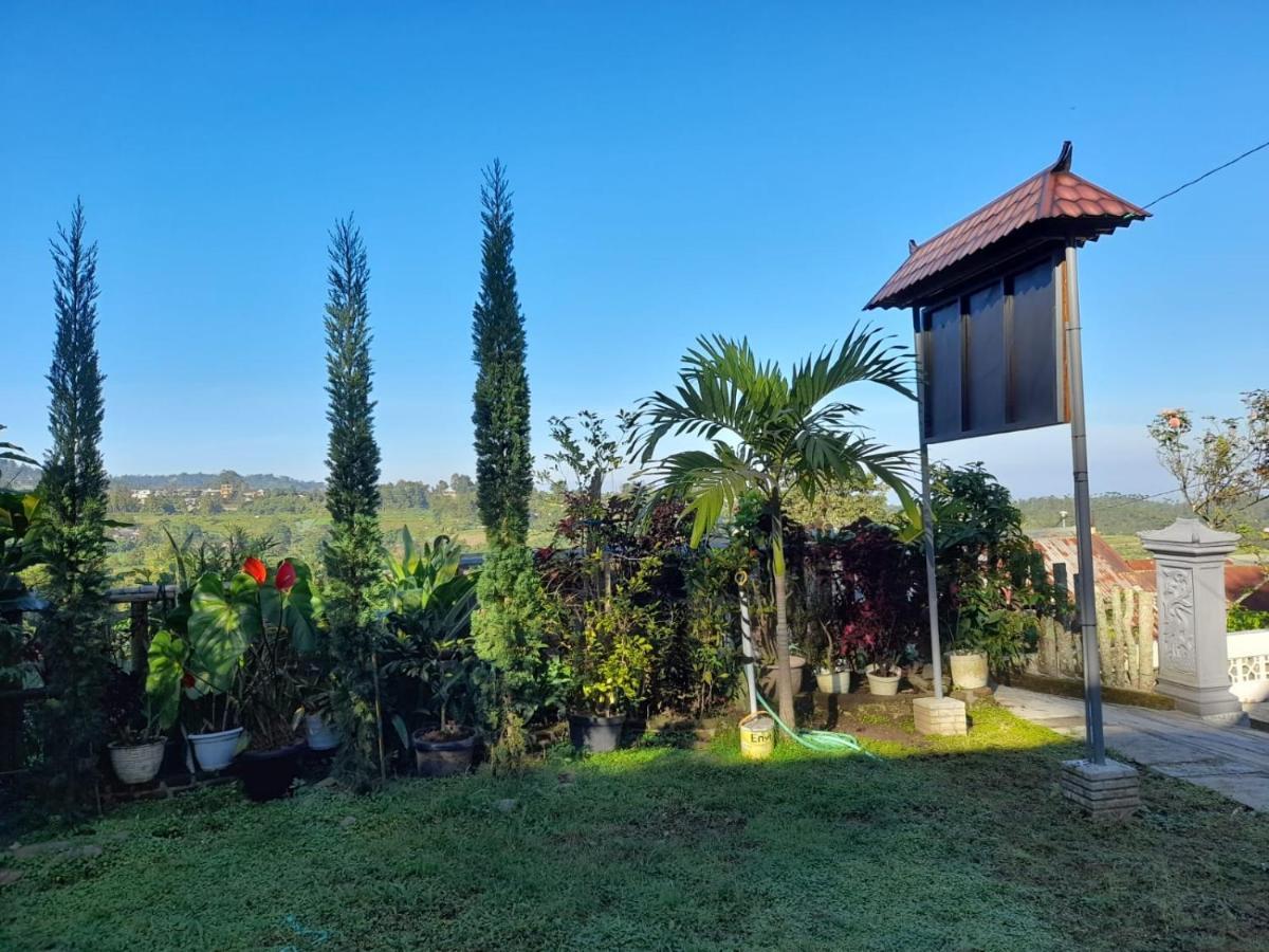 Sanggar Pantcha Indra Guest House Kemuning Екстериор снимка