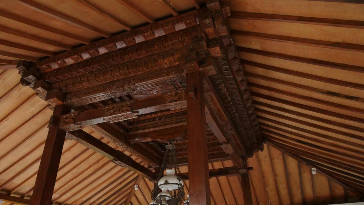 Sanggar Pantcha Indra Guest House Kemuning Екстериор снимка