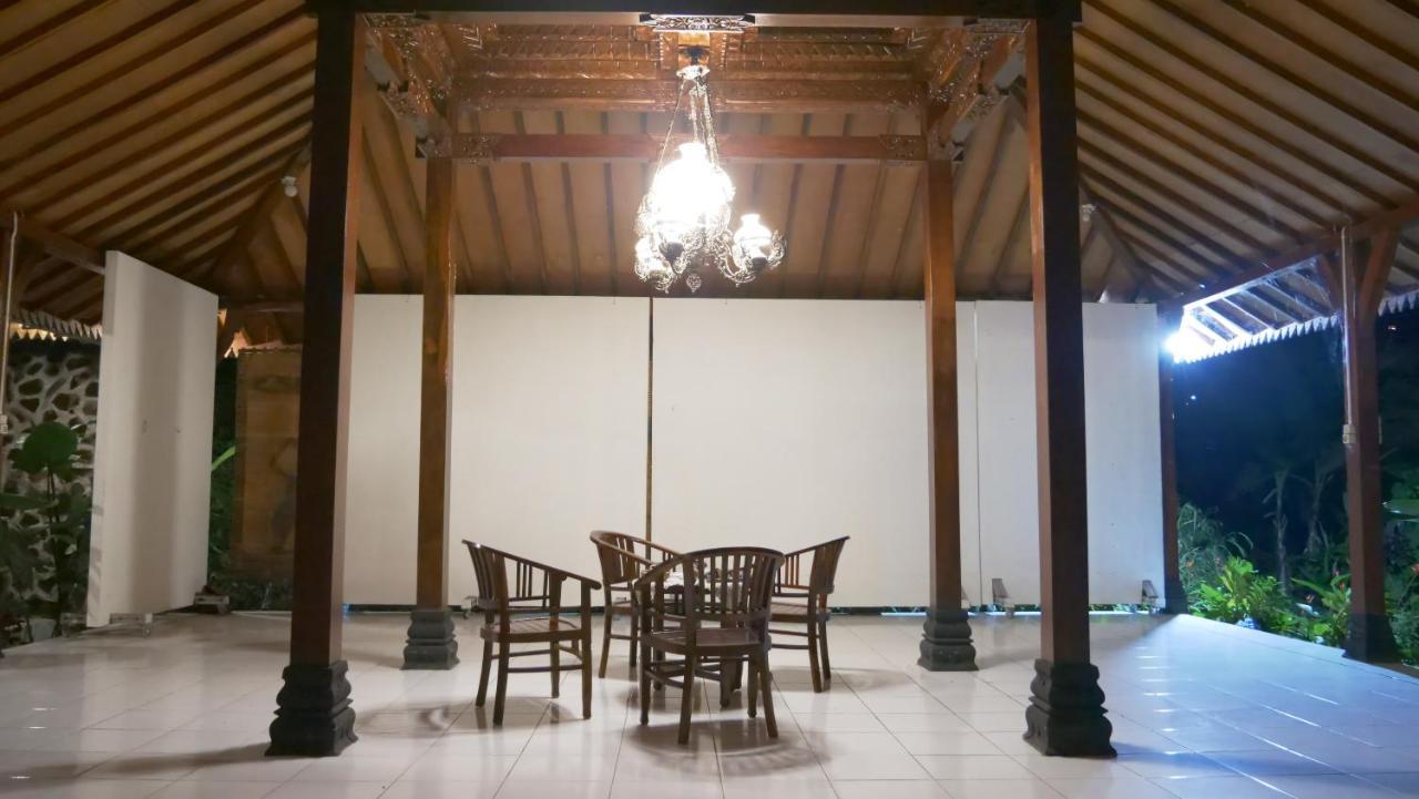 Sanggar Pantcha Indra Guest House Kemuning Екстериор снимка