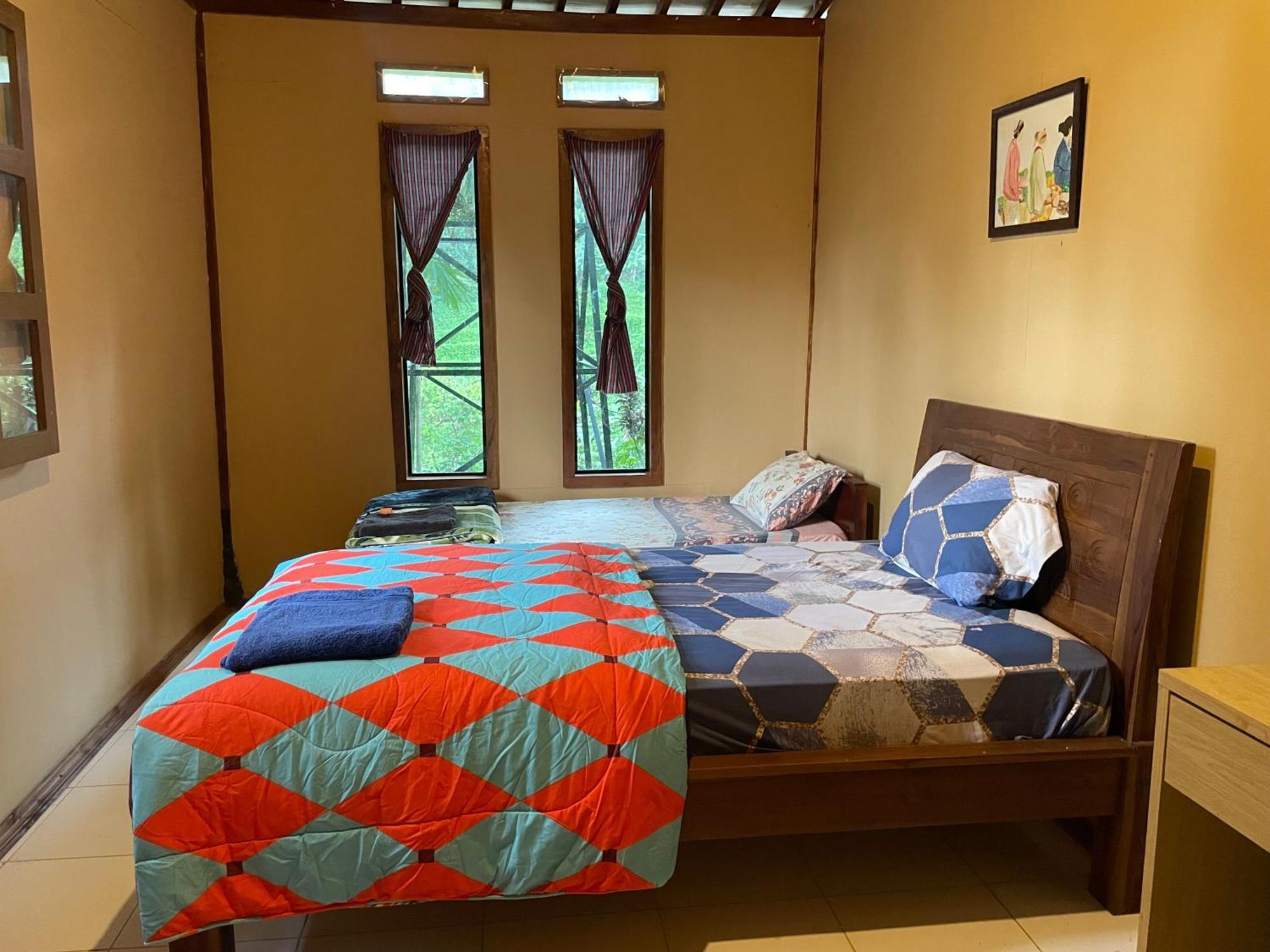 Sanggar Pantcha Indra Guest House Kemuning Екстериор снимка